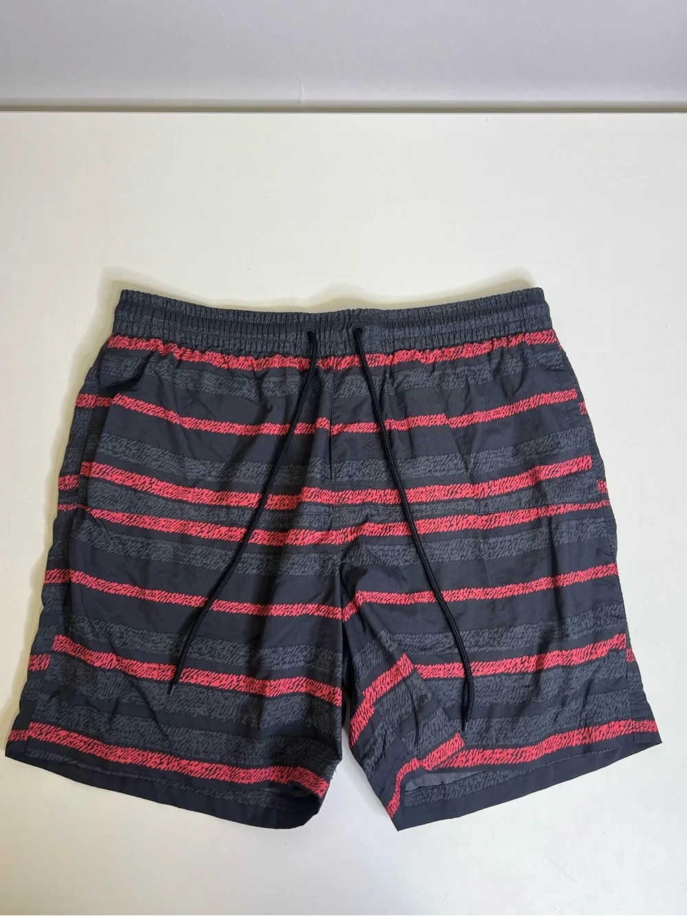 Columbia Swim Shorts Men’s Red/Black/Charcoal Striped Trunk Lined - Size Medium